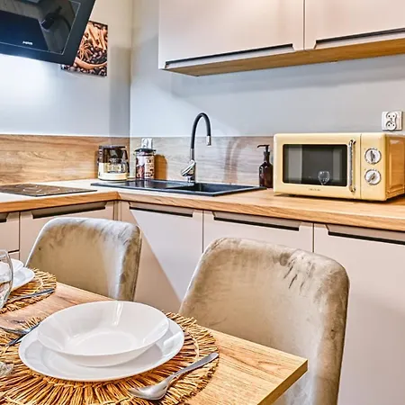 Szklarska Village - W Malowniczej Okolicy, Obok Dino Parku - By Royal Aparts * 斯克拉斯卡波伦巴