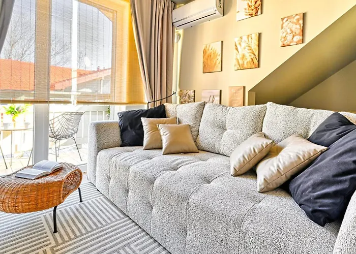 Szklarska Village - W Malowniczej Okolicy, Obok Dino Parku - By Royal Aparts 公寓